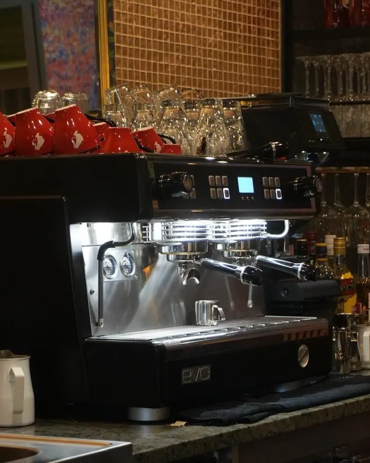 Espressomaschine an der Bar